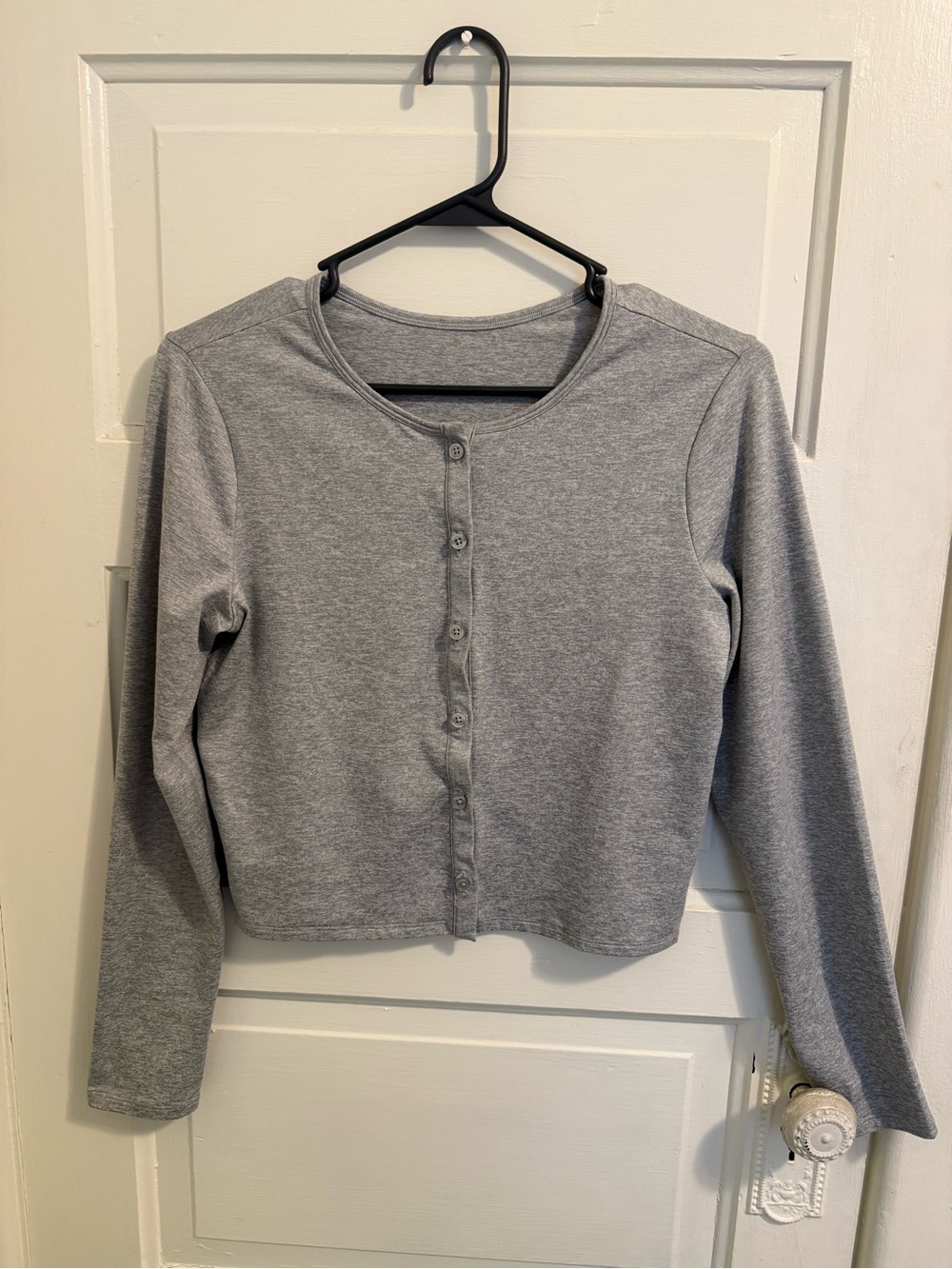 Vuori Gray Cropped Button-Front Cardigan